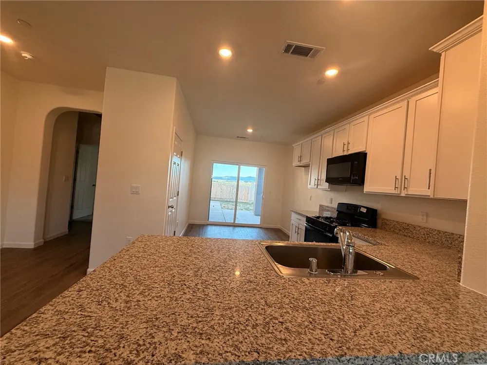 1105 E Orange Street Avenal, CA 93204