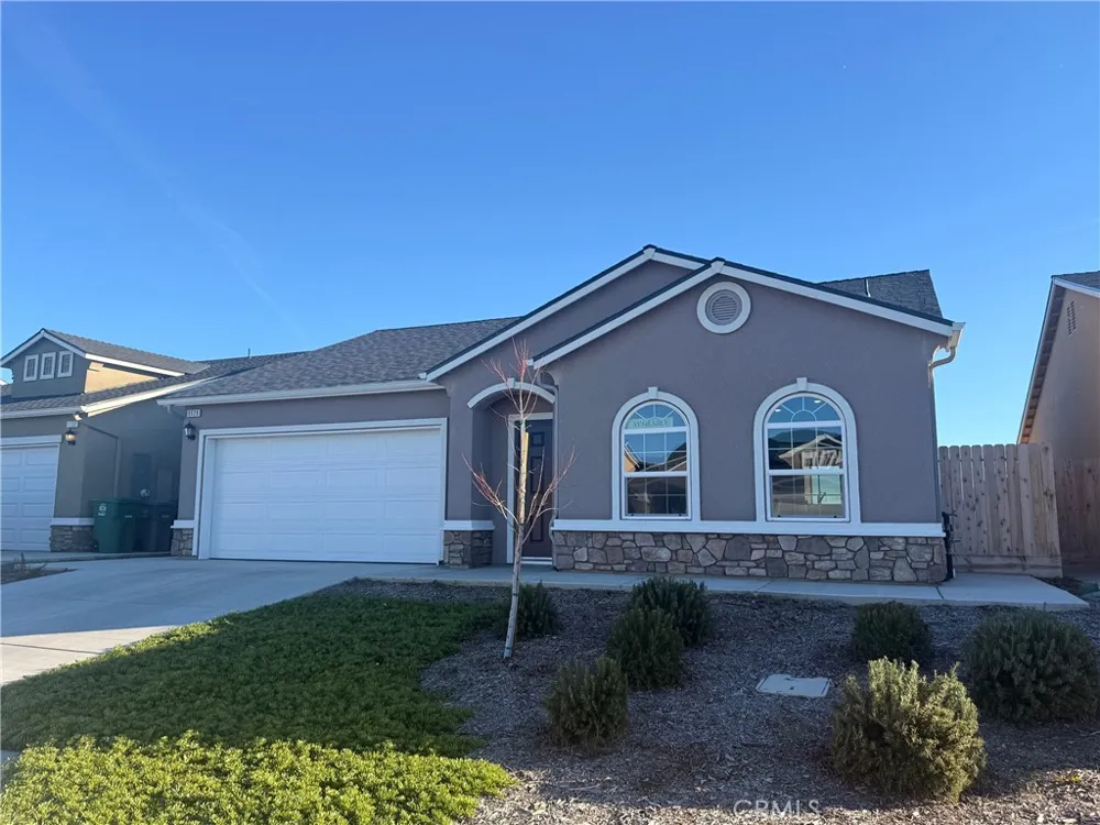 1105 E Orange Street Avenal, CA 93204
