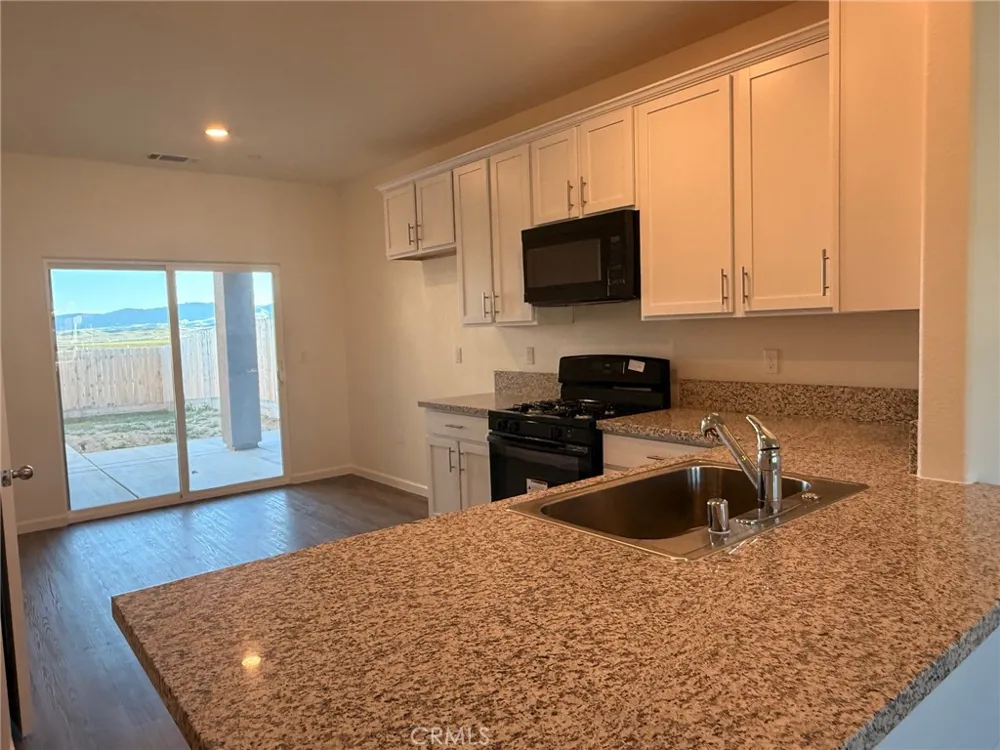 1105 E Orange Street Avenal, CA 93204