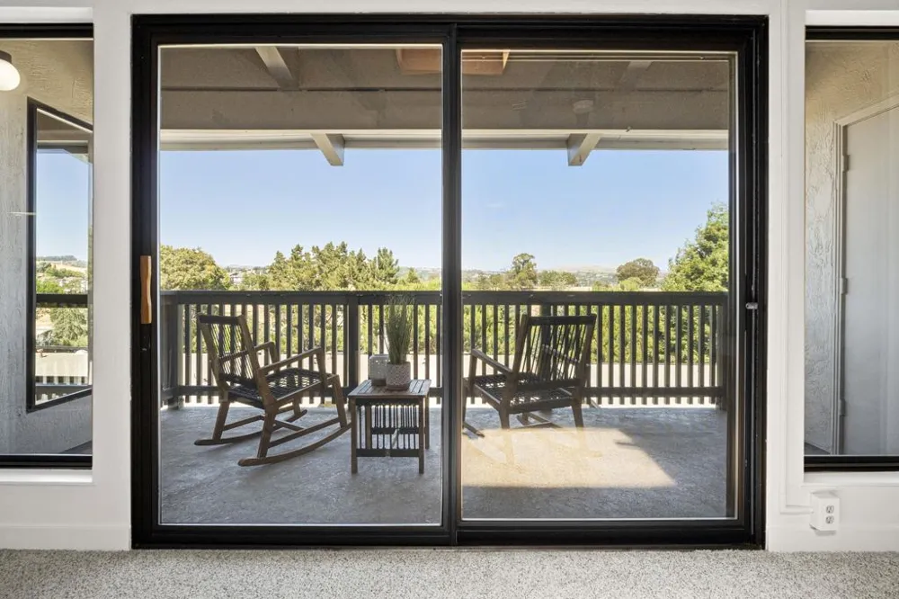 19100 Crest Ave #100 Castro Valley, CA 94546