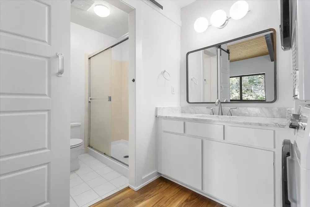 19100 Crest Ave #100 Castro Valley, CA 94546