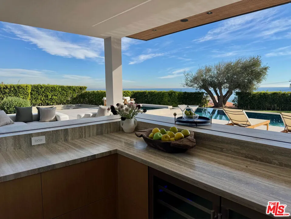 23917 Malibu Road Malibu, CA 90265