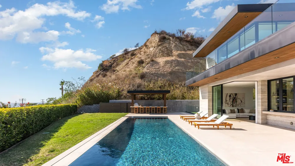 23917 Malibu Road Malibu, CA 90265