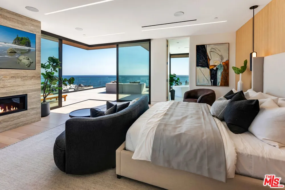 23917 Malibu Road Malibu, CA 90265