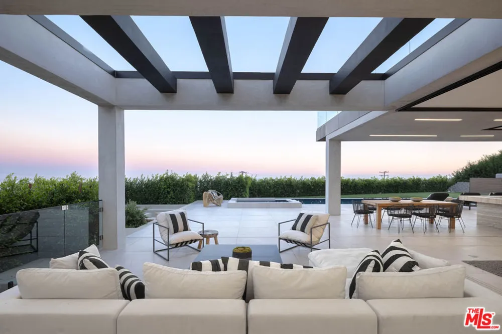 23917 Malibu Road Malibu, CA 90265