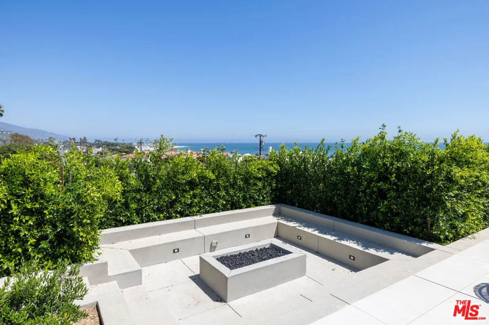 23917 Malibu Road Malibu, CA 90265