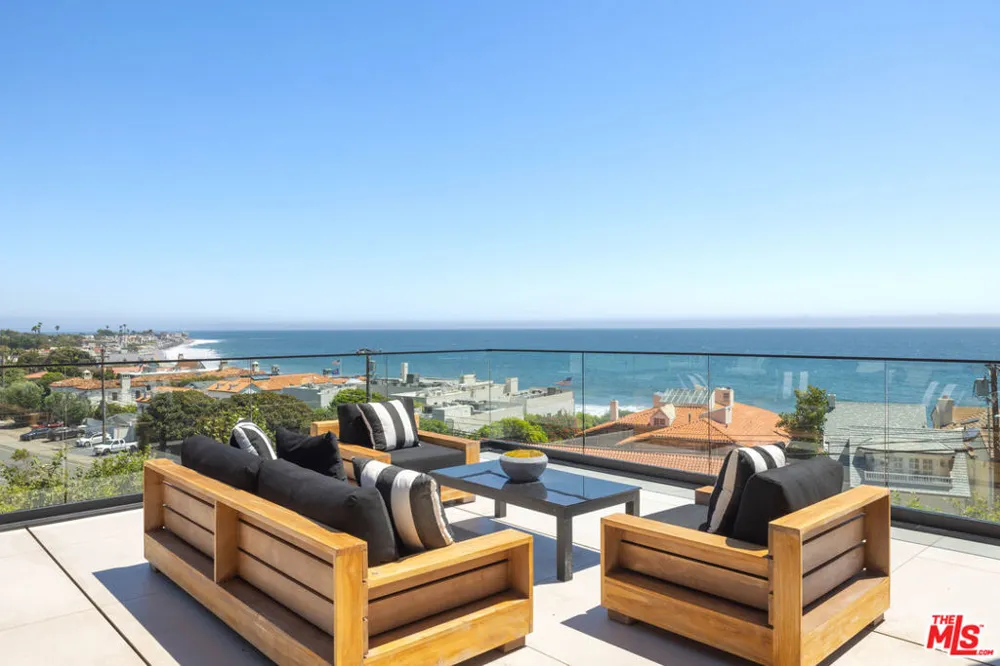 23917 Malibu Road Malibu, CA 90265