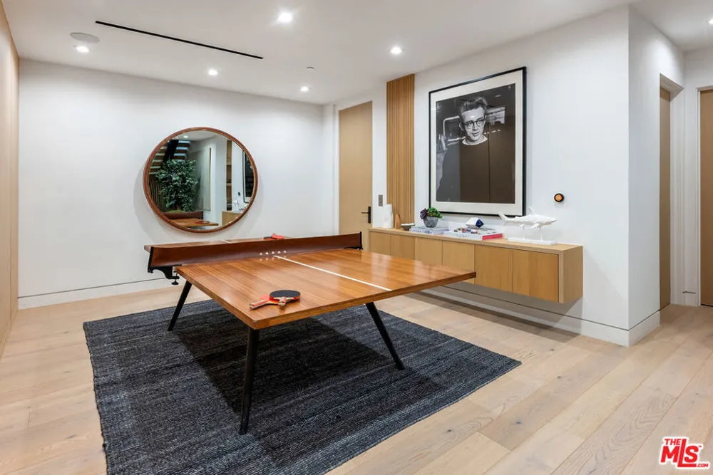 23917 Malibu Road Malibu, CA 90265