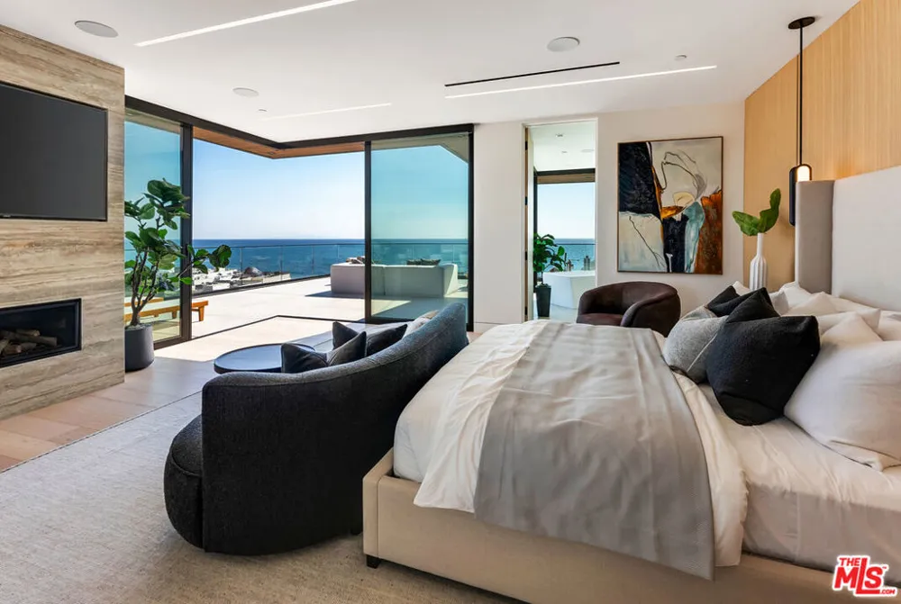 23917 Malibu Road Malibu, CA 90265