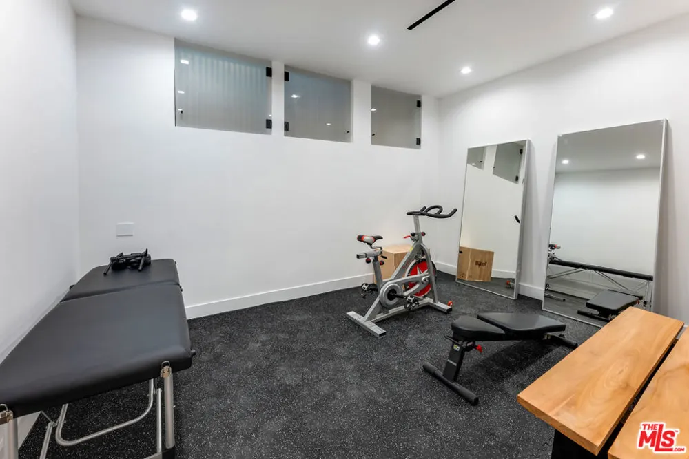 23917 Malibu Road Malibu, CA 90265