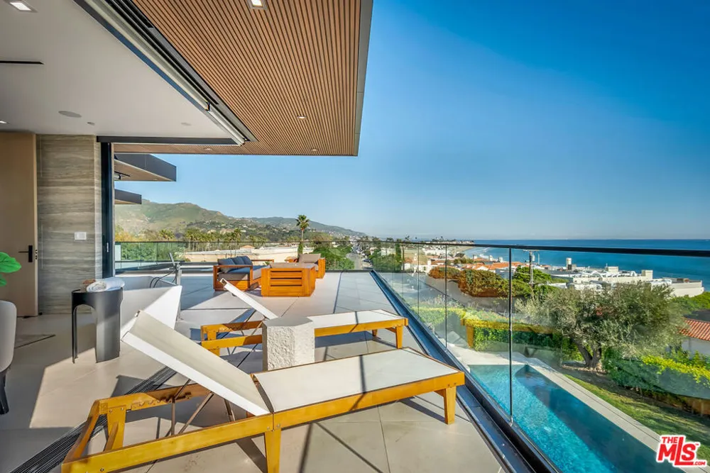 23917 Malibu Road Malibu, CA 90265