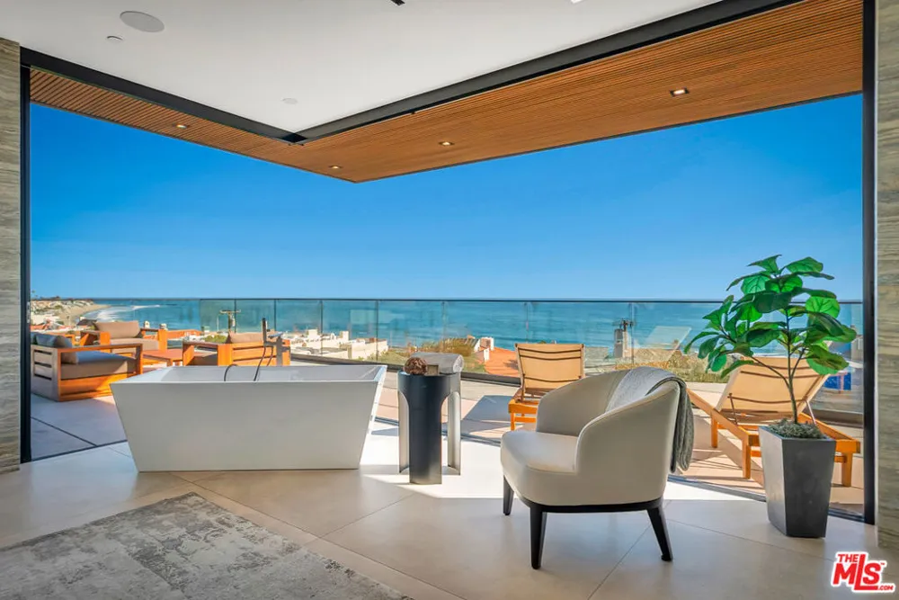 23917 Malibu Road Malibu, CA 90265