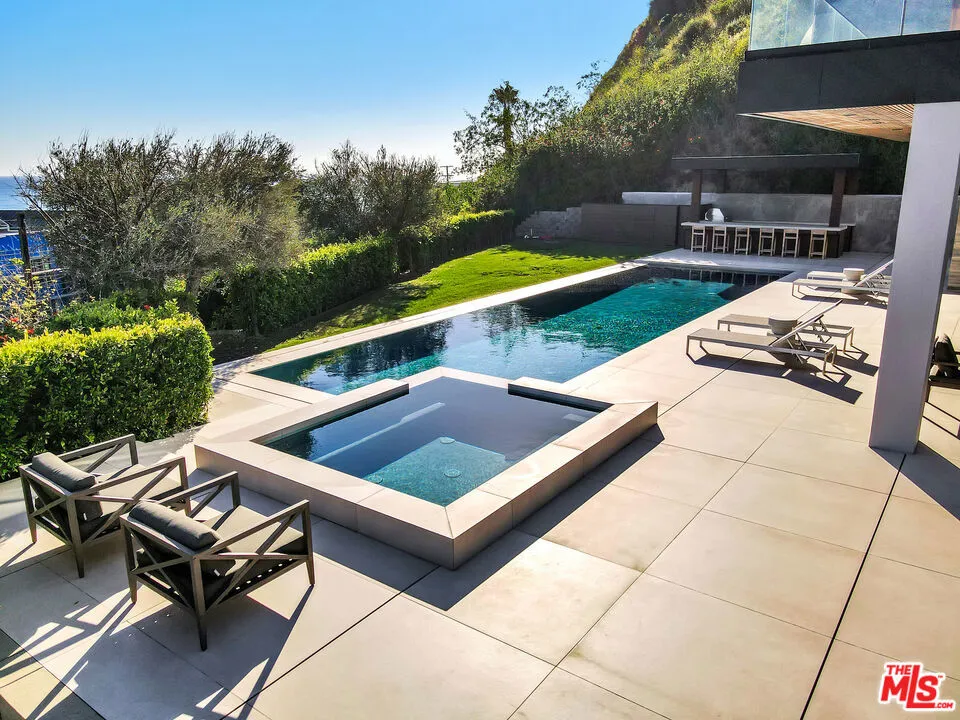 23917 Malibu Road Malibu, CA 90265
