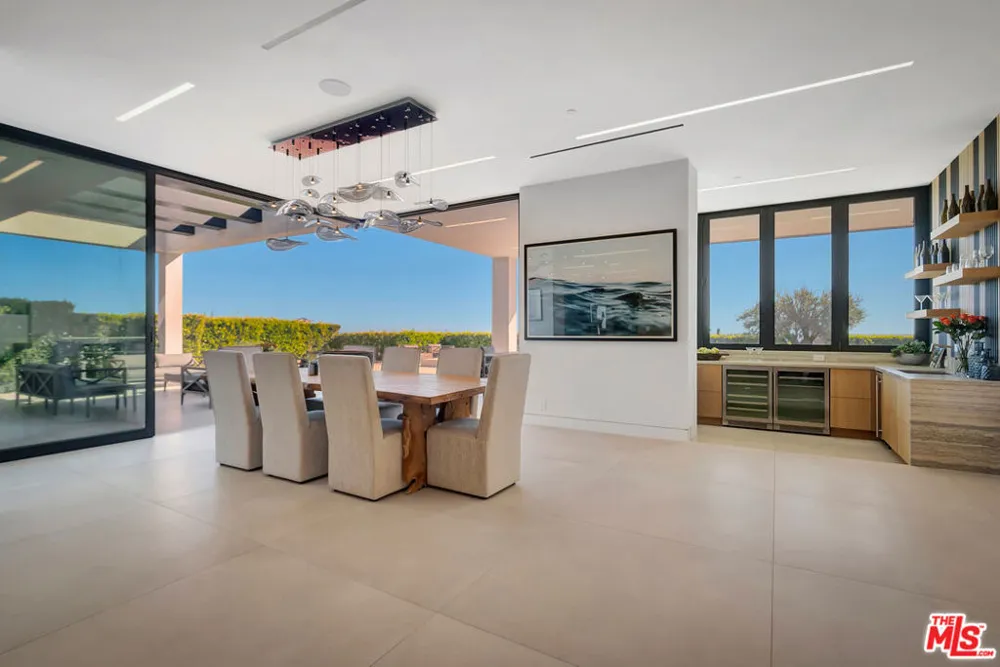 23917 Malibu Road Malibu, CA 90265