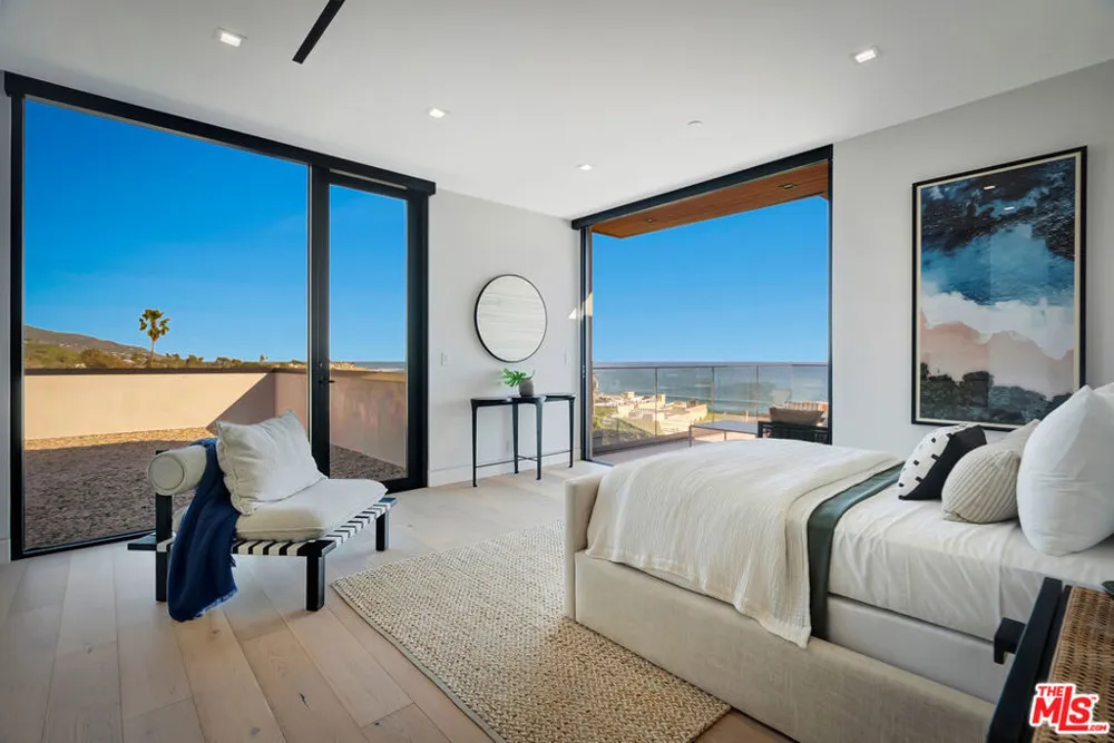 23917 Malibu Road Malibu, CA 90265