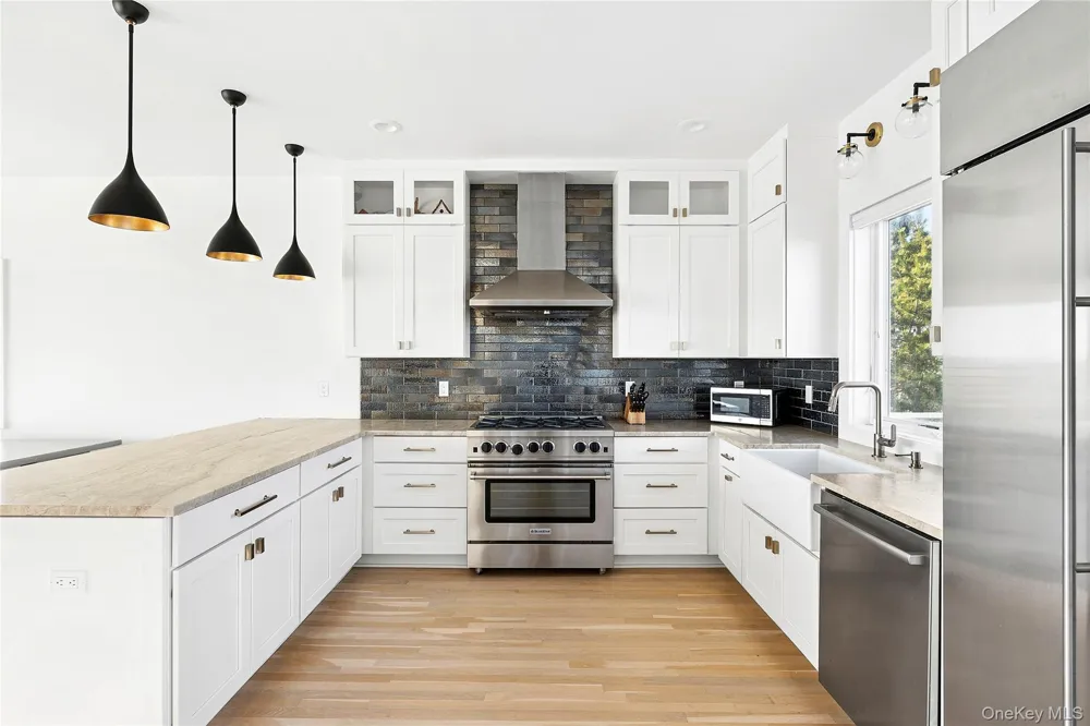 617 Dune Road Westhampton, NY 11978