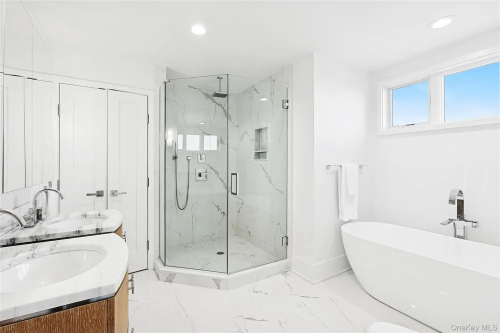 617 Dune Road Westhampton, NY 11978