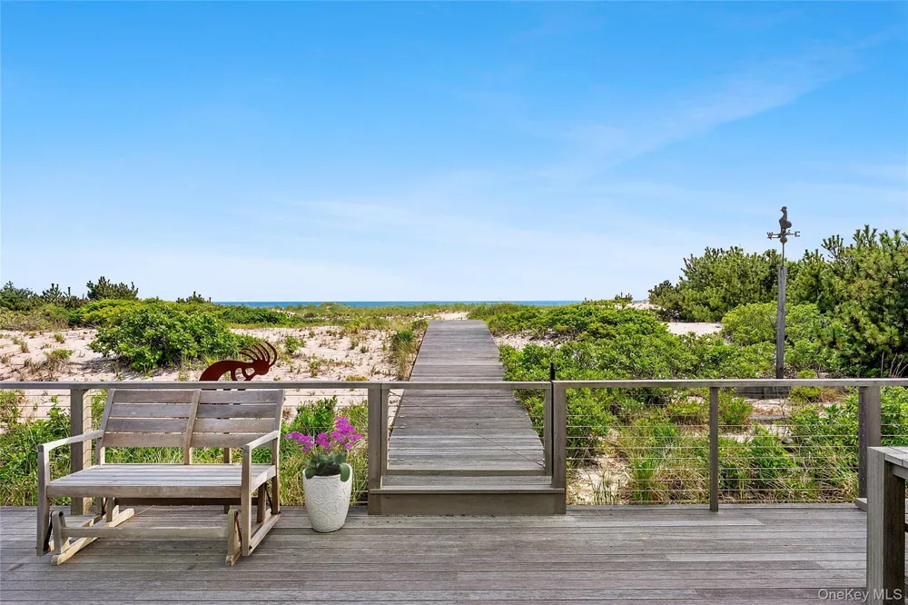 617 Dune Road Westhampton, NY 11978