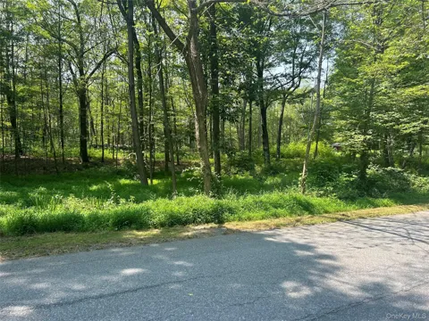White Schoolhouse Road