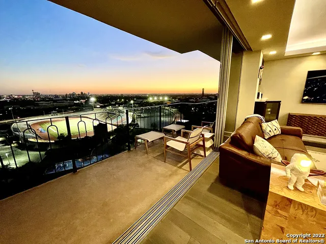 700 E HILDEBRAND AVE Unit 1301