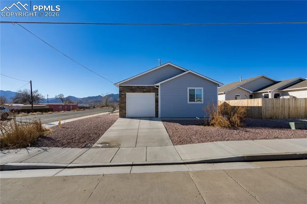 821 Raynolds Avenue Canon City, CO 81212