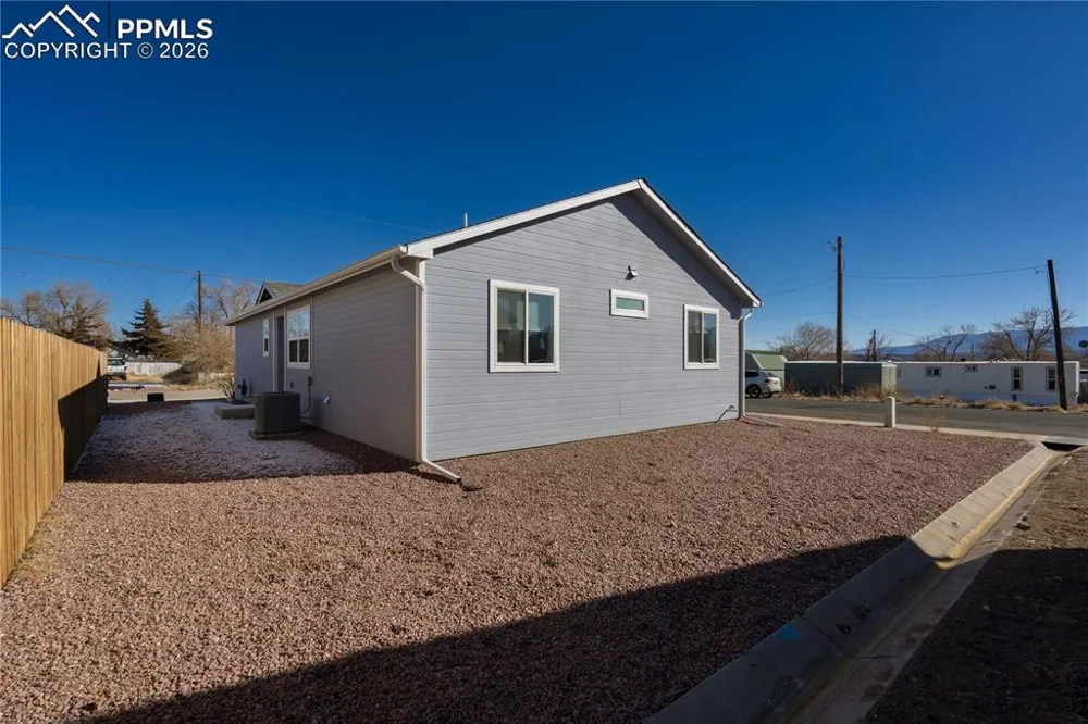 821 Raynolds Avenue Canon City, CO 81212