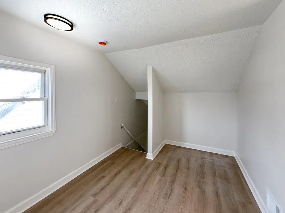 16595 Ardmore Street Detroit, MI 48235