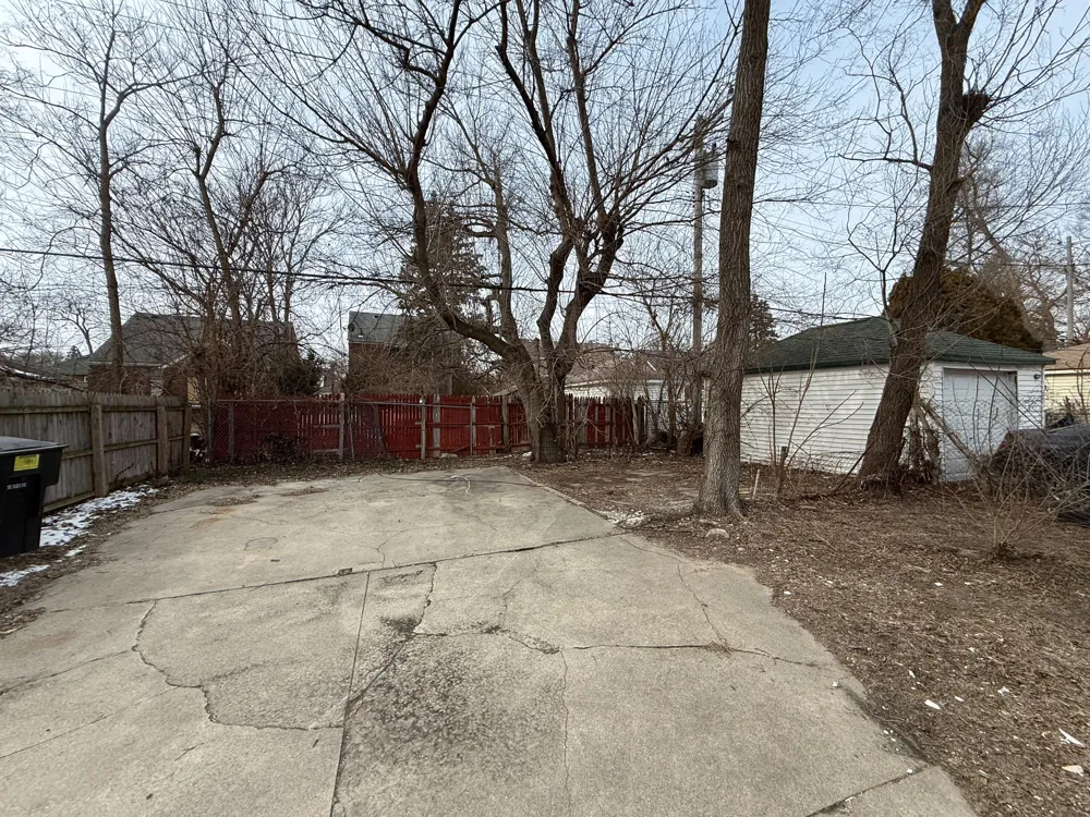 16595 Ardmore Street Detroit, MI 48235