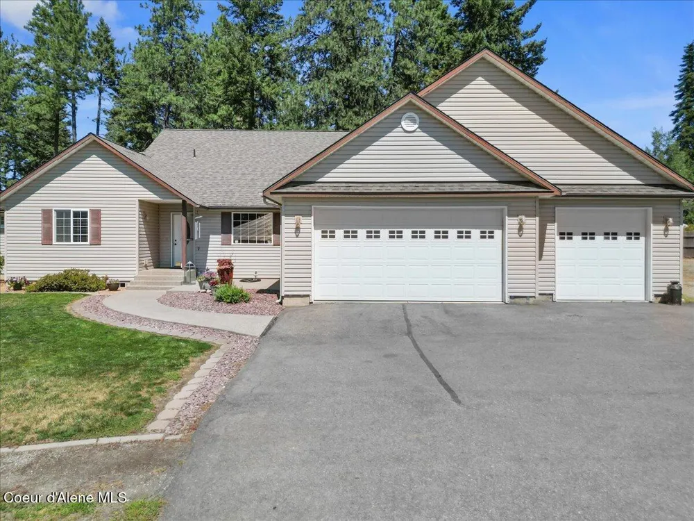 32595 1st Avenue Spirit Lake, ID 83869