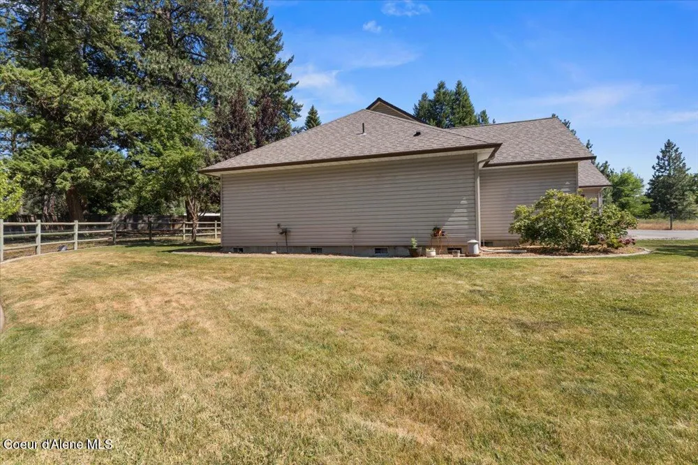 32595 1st Avenue Spirit Lake, ID 83869