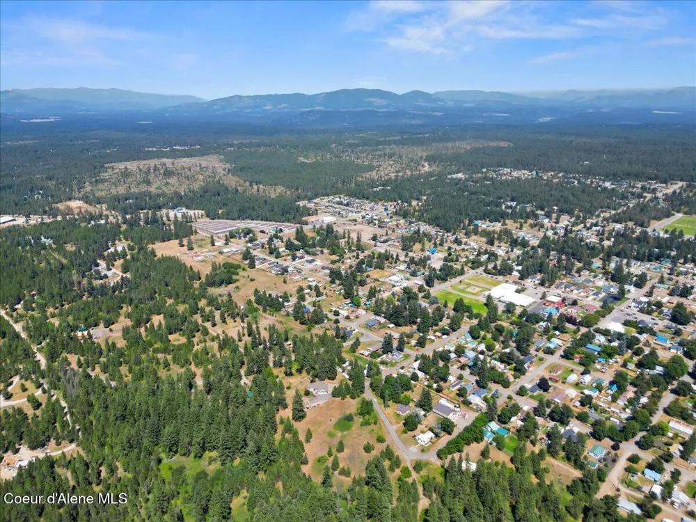 32595 1st Avenue Spirit Lake, ID 83869