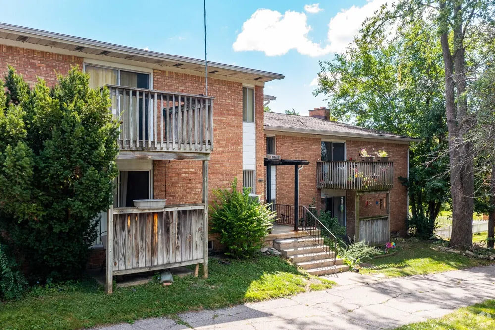 2230 Dexter Avenue #2236-202 Ann Arbor, MI 48103