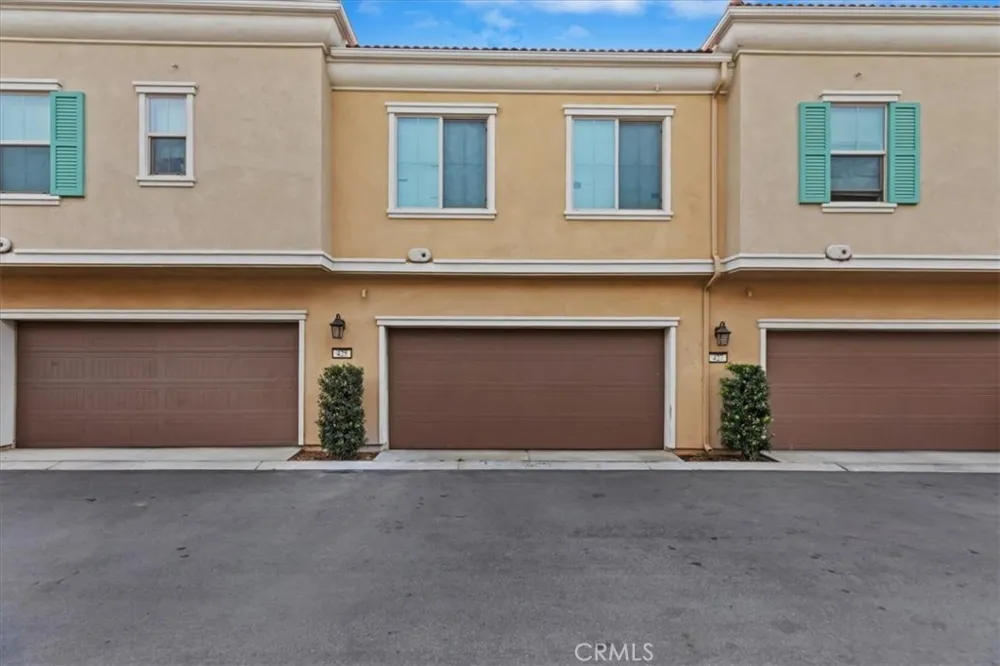 425 Beechwood Rialto, CA 92376