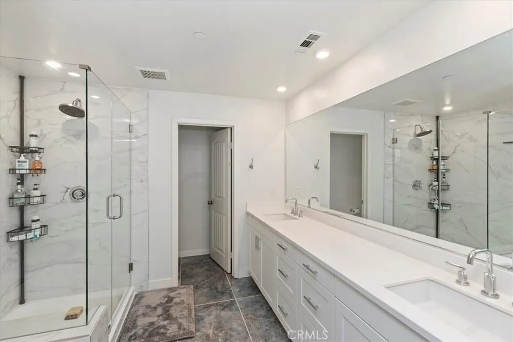 425 Beechwood Rialto, CA 92376