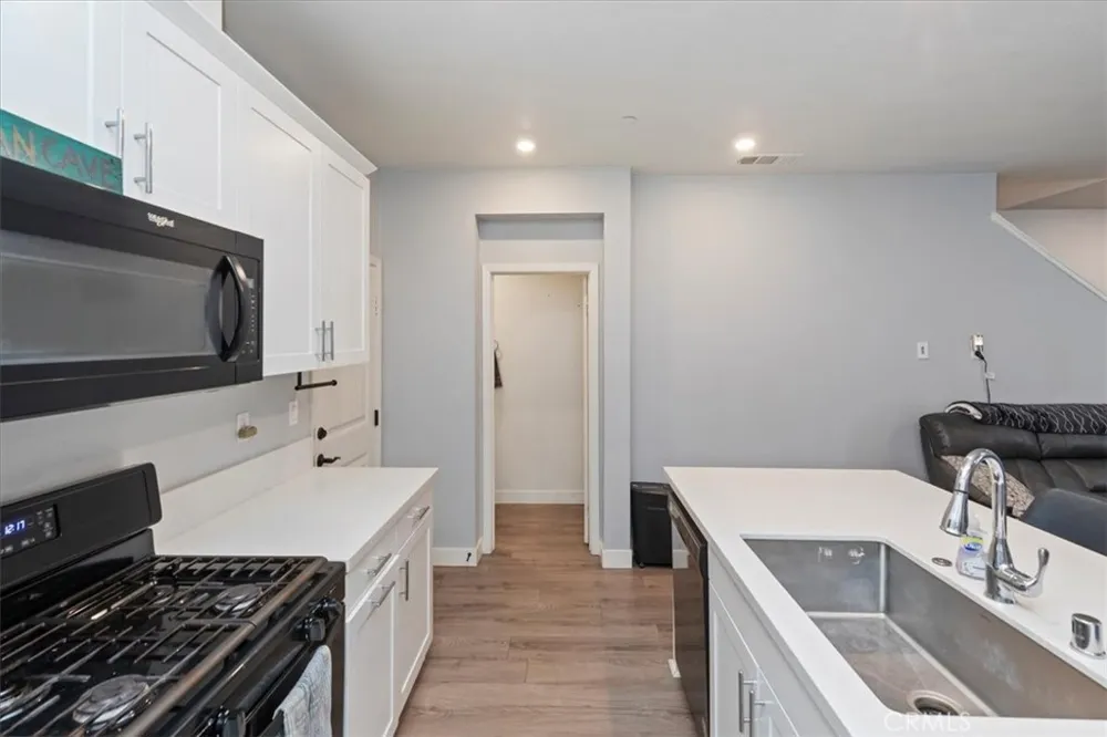 425 Beechwood Rialto, CA 92376