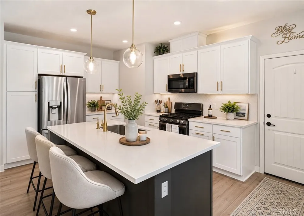 425 Beechwood Rialto, CA 92376