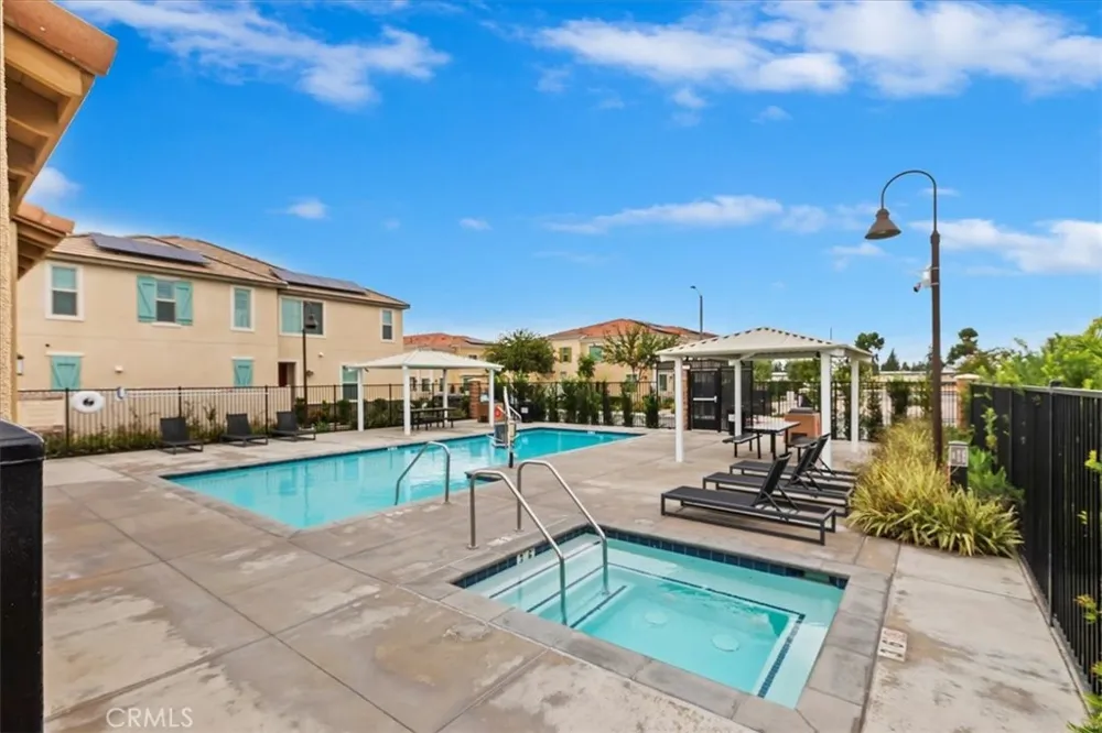 425 Beechwood Rialto, CA 92376