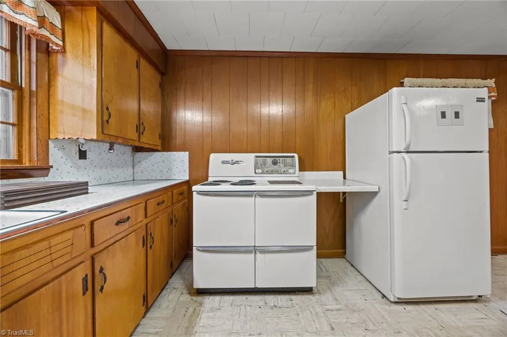 806 7th Avenue Mayodan, NC 27027