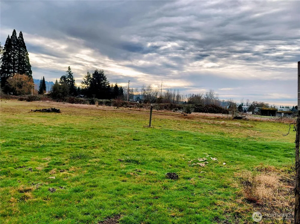 519 Valentine Avenue Pacific, WA 98047