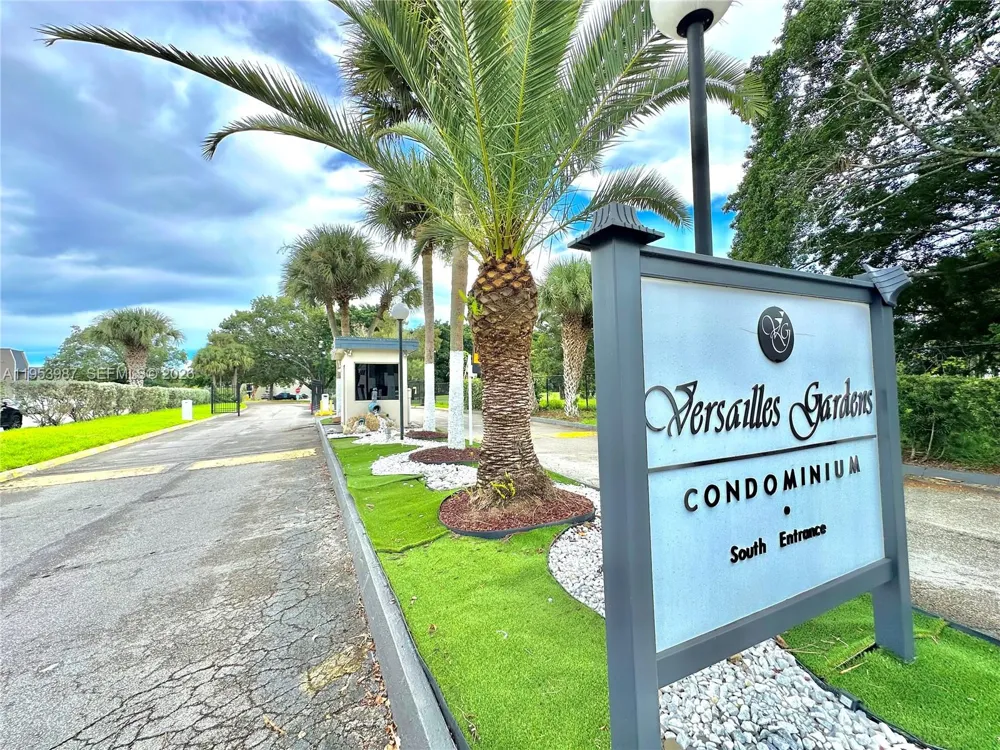 8000 Fairview Dr #203