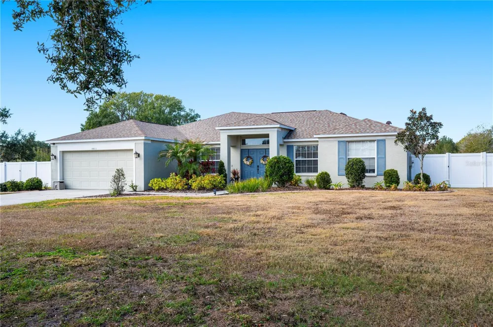 4403 AVONDALE GROVES STREET Plant City, FL 33567