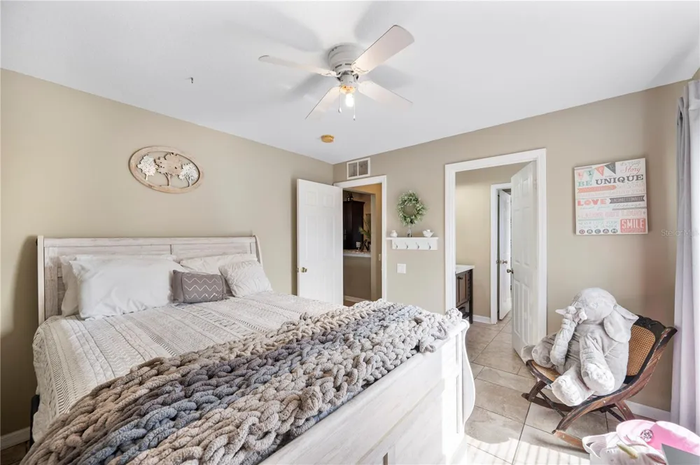 4403 AVONDALE GROVES STREET Plant City, FL 33567