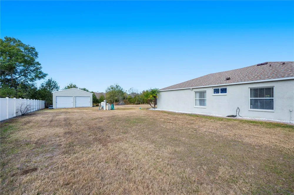 4403 AVONDALE GROVES STREET Plant City, FL 33567