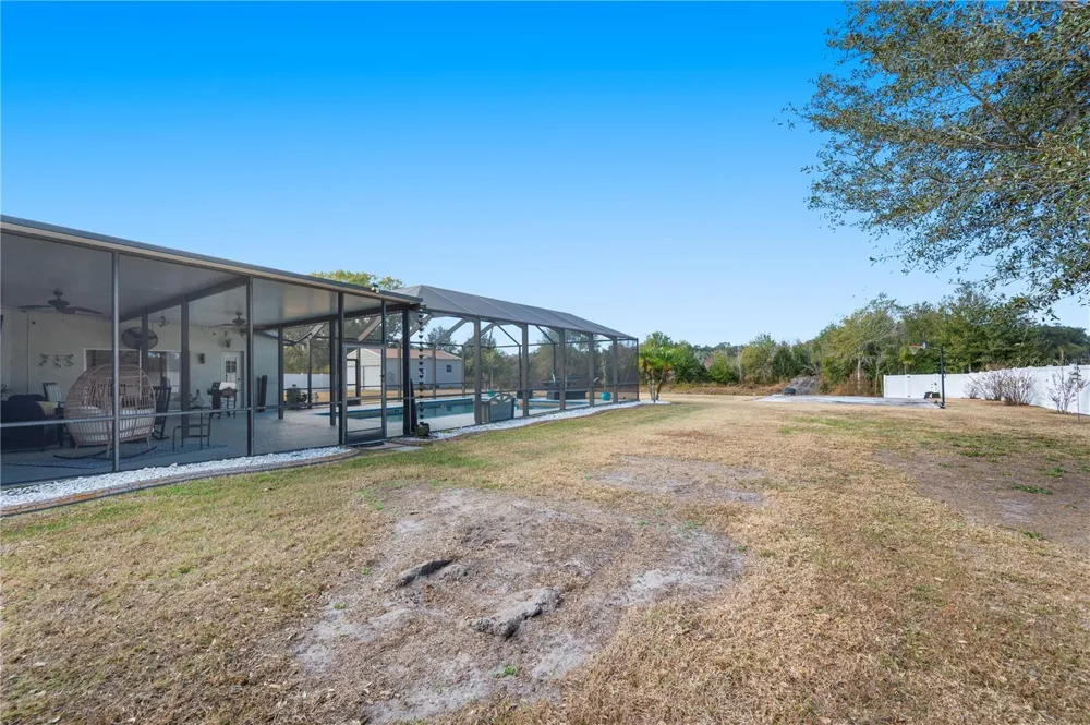 4403 AVONDALE GROVES STREET Plant City, FL 33567