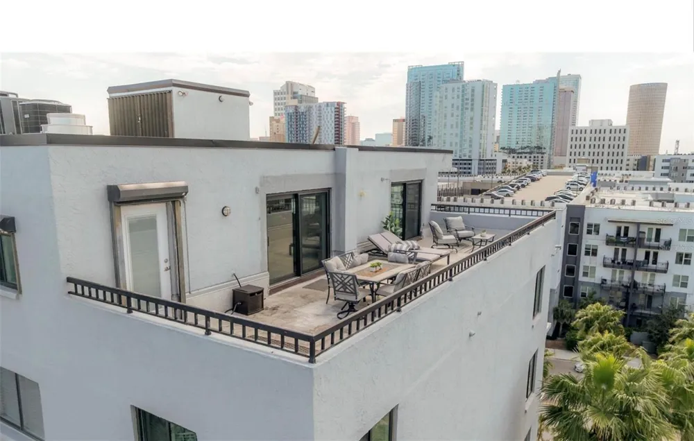 201 W LAUREL STREET #1012