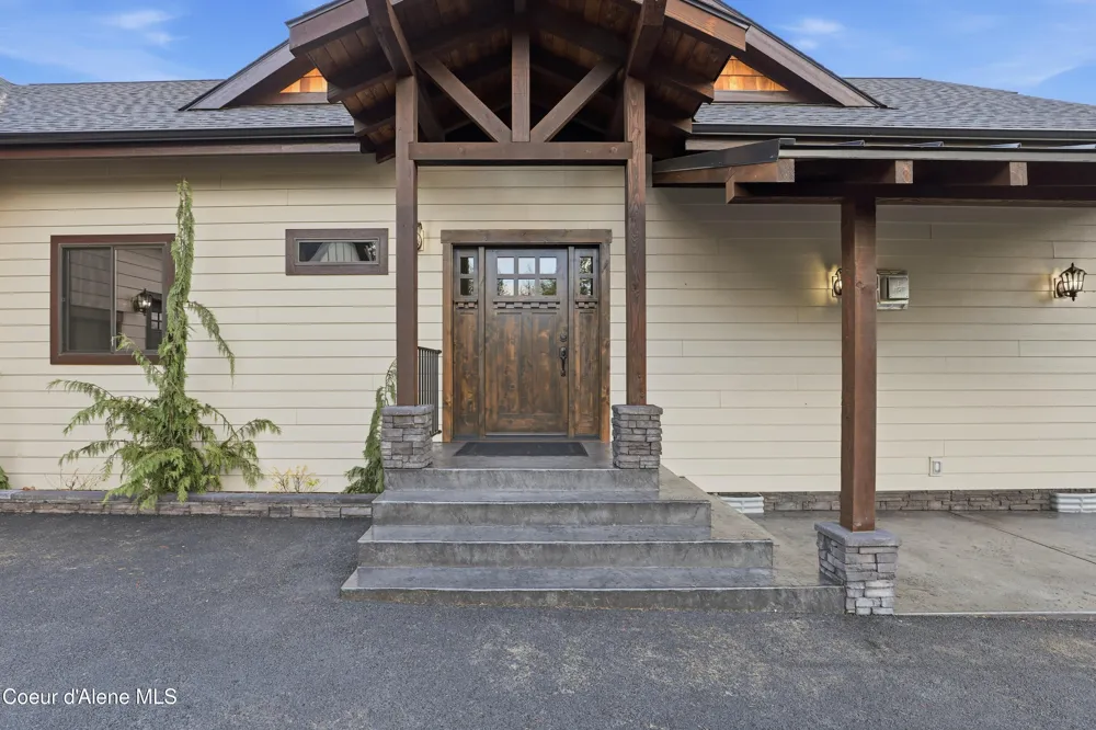 216 Mara MDWS Athol, ID 83801