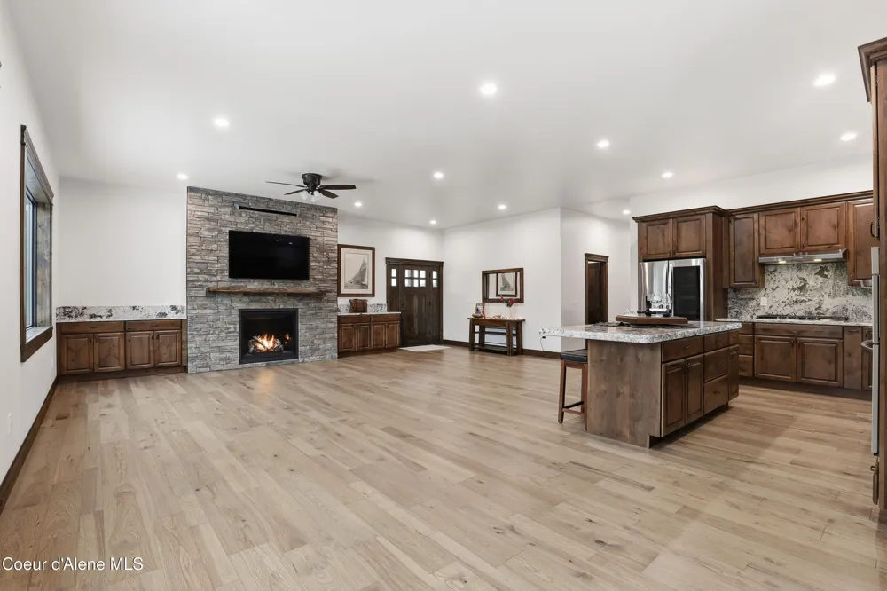 216 Mara MDWS Athol, ID 83801