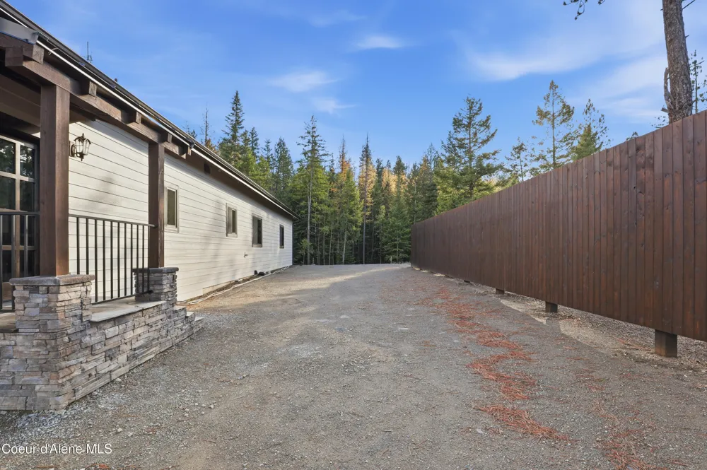 216 Mara MDWS Athol, ID 83801