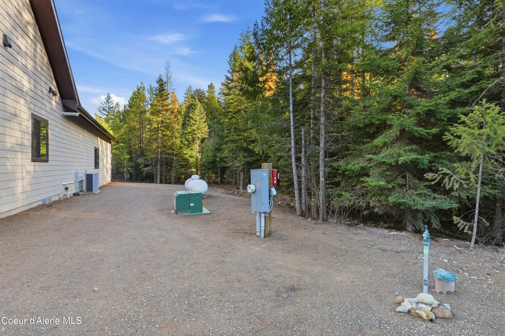 216 Mara MDWS Athol, ID 83801