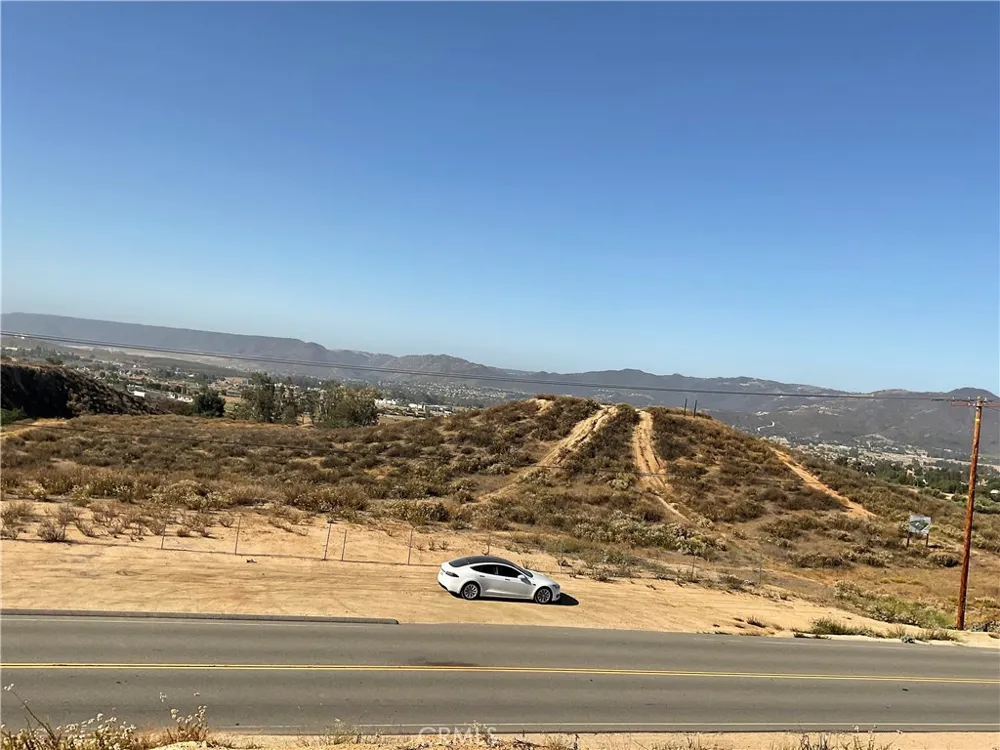 23777 Wildomar Trail Wildomar, CA 92595